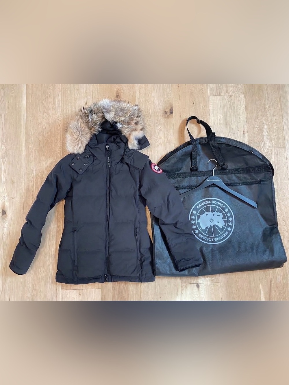 Canada Goose Heritage Chelsea Parka XS w/ Coyote Fur Trim, Garment Bag & Hanger